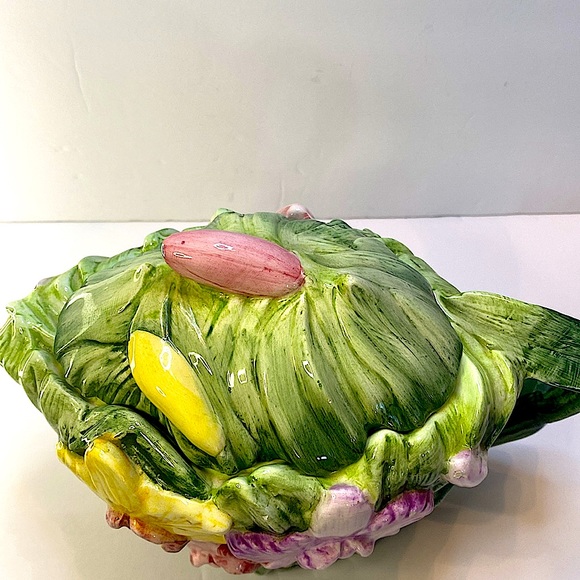 PREOWNED FLORAL PORCELAIN 3D HAND-PAINTED FLOWER TEAPOT - Picture 2 of 11